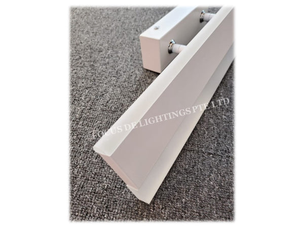 MIRROR WALL LAMP 8307 17W LED (TRI-COLOURS) WHITE + ARCYLIC