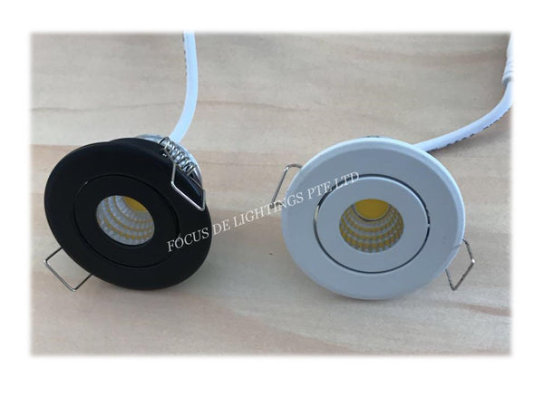 MINI 002 RECESSED CABINET MINI SPOTLIGHT 002 (ADJUSTABLE)