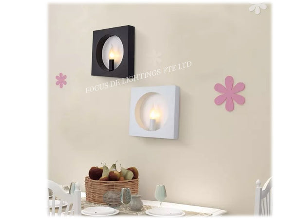 WALL LAMP 18072 -SQUARE (GLOSSY BLACK / GLOSSY WHITE)